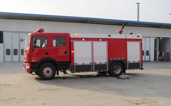 東風(fēng)8噸水罐消防車(chē)
