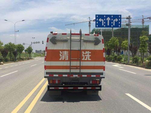 CSC5073GQXWV型護欄清洗車